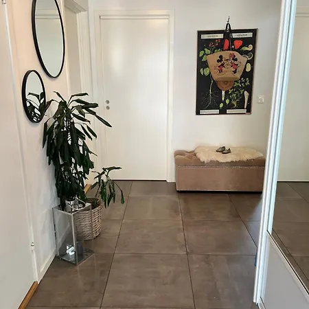 Fantastic Family House For 9 People Marland